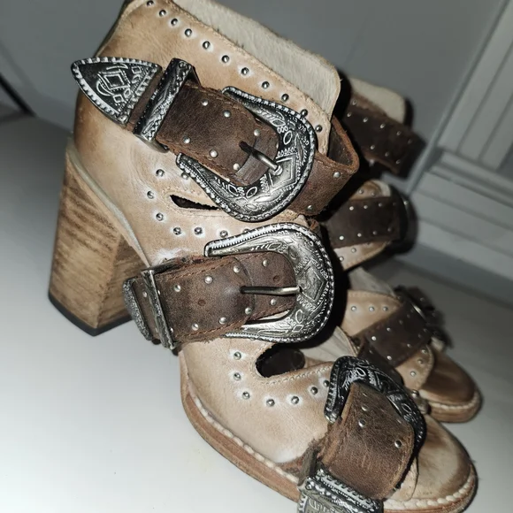 Freebird Violet Leather Heeled Boots - Picture 3 of 4